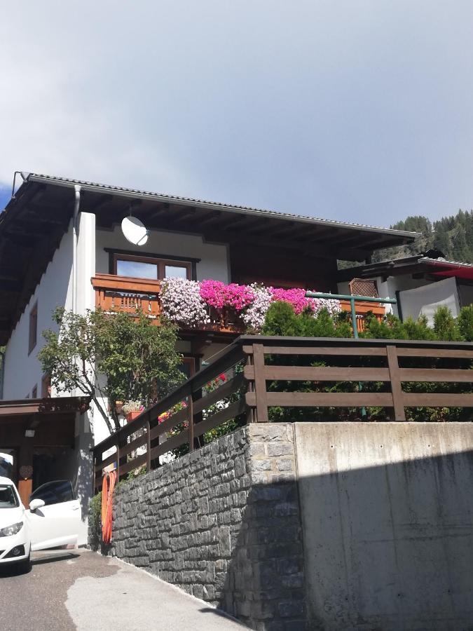 Gstrein Apartment